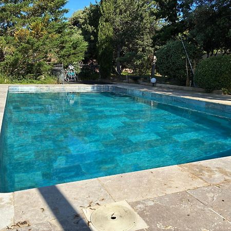 Gite 2 Chambres Avec Piscine Sernhac Ngoại thất bức ảnh